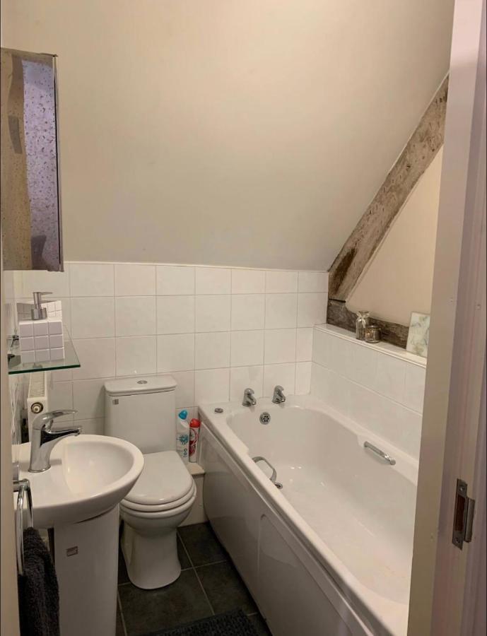 Studio Double. Own Bathroom, Shared Kitchen Bewdley Luaran gambar