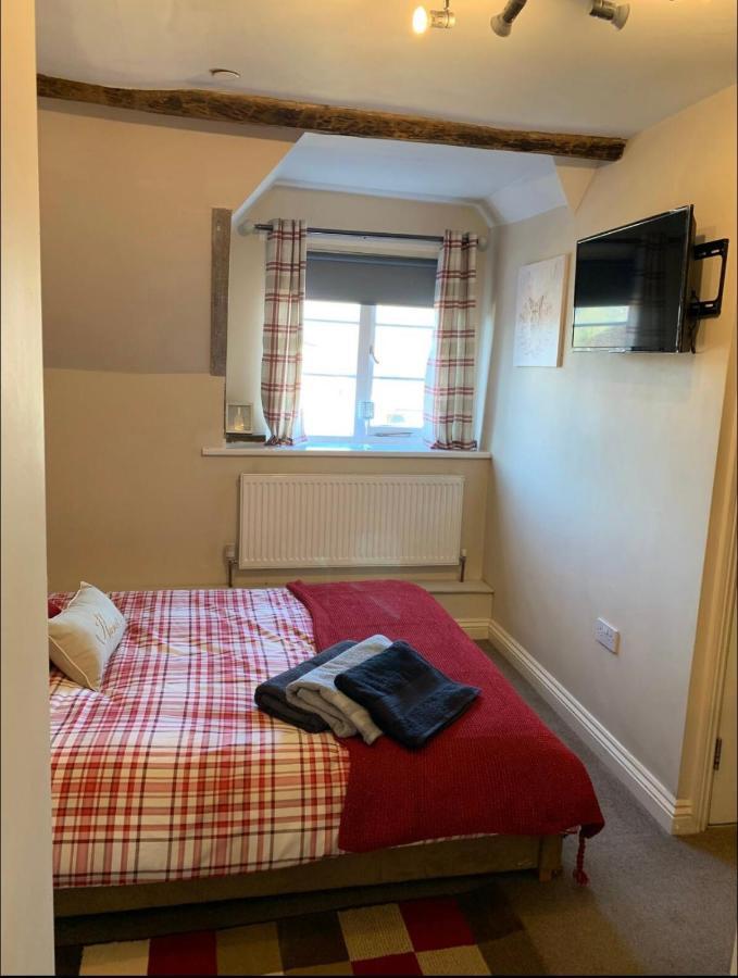 Studio Double. Own Bathroom, Shared Kitchen Bewdley Luaran gambar